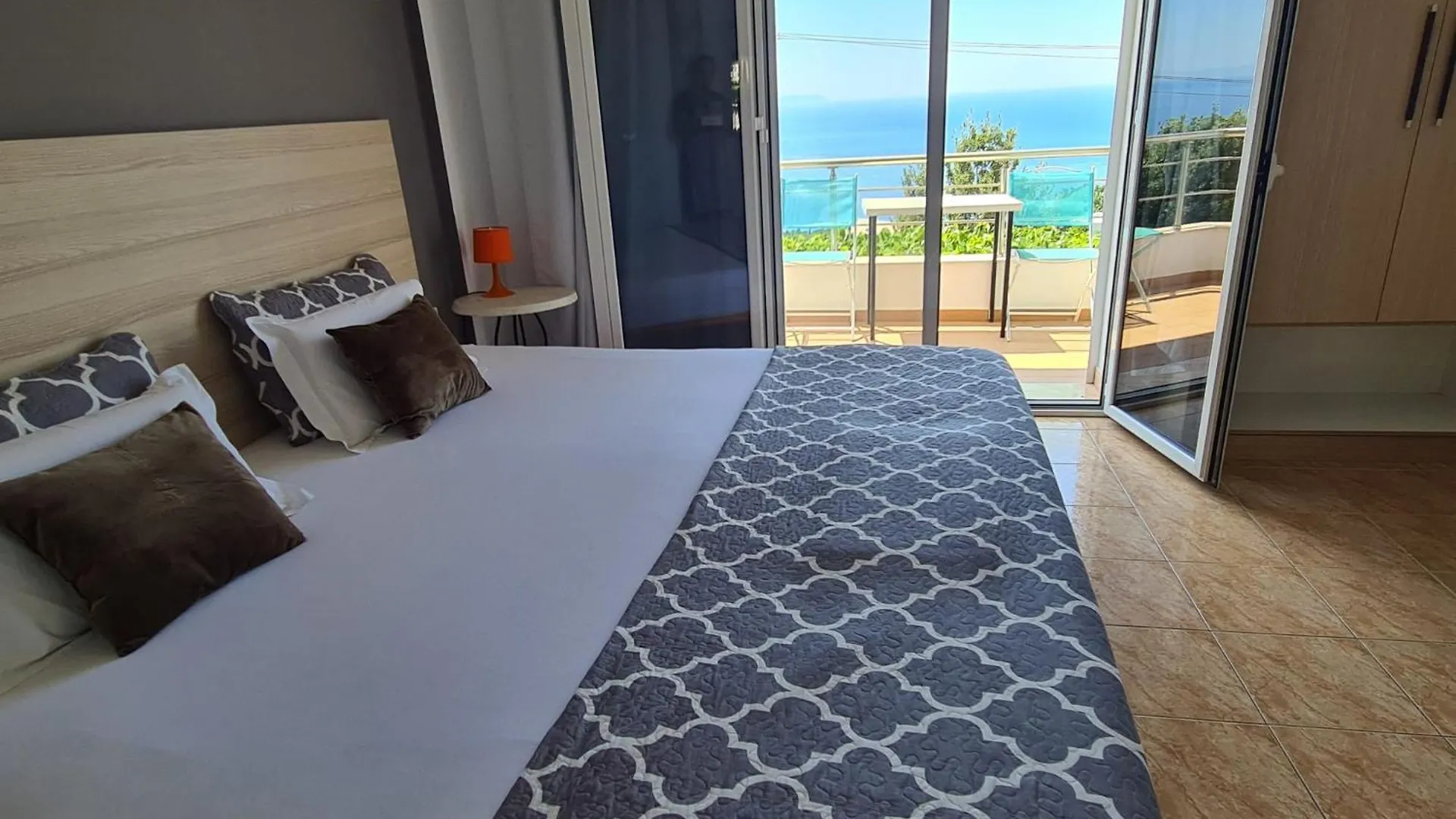 Salt Life Hotel Dhërmi Gasthuis