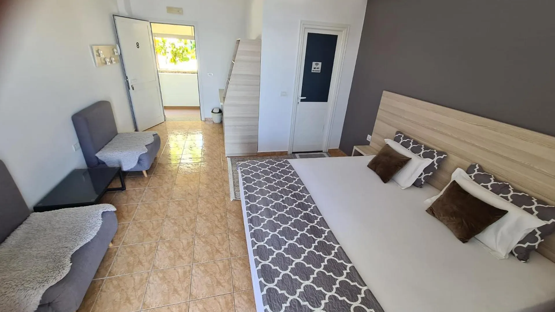 Salt Life Hotel Dhermi Guest house
