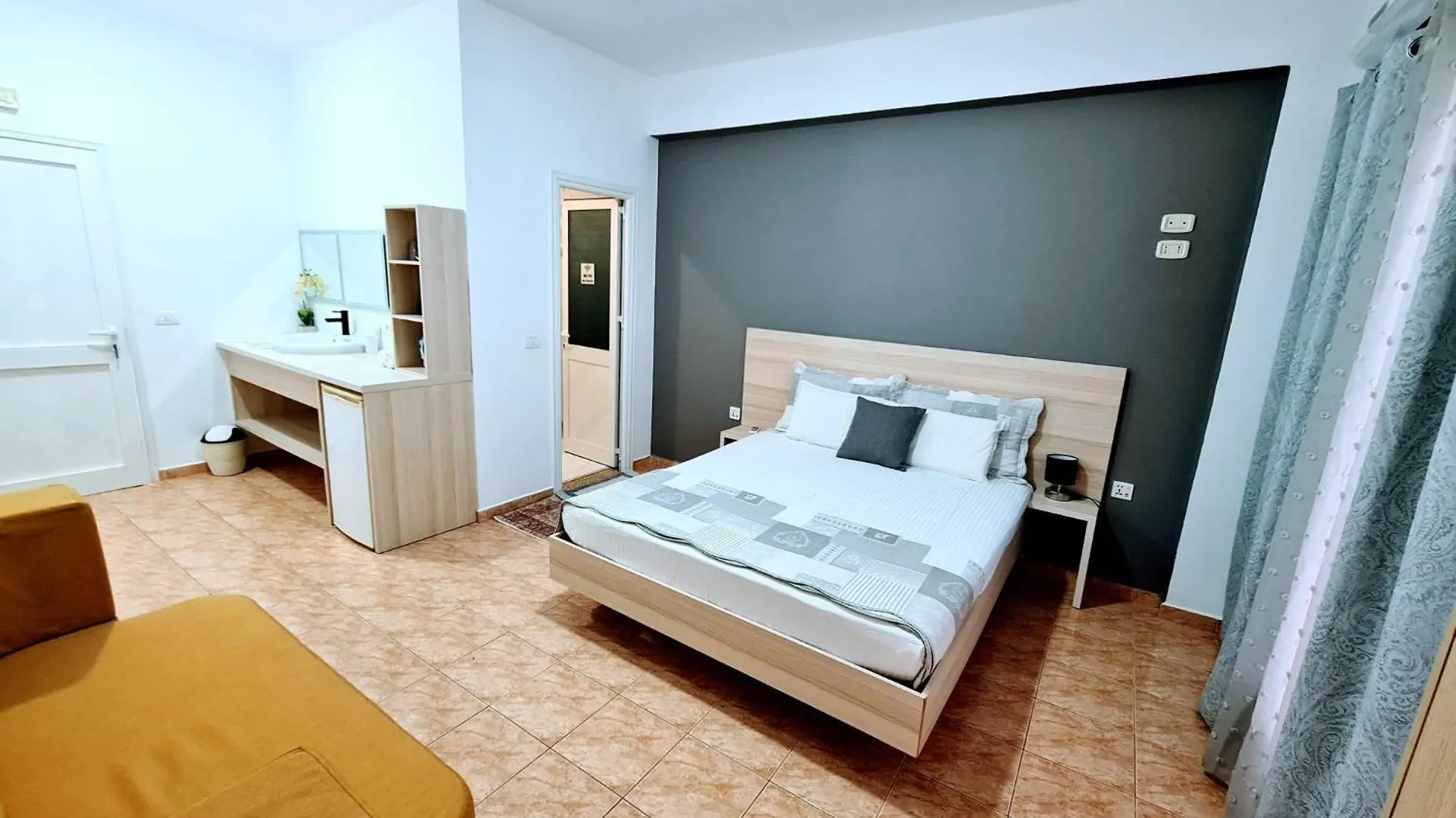 Salt Life Hotel Dhermi