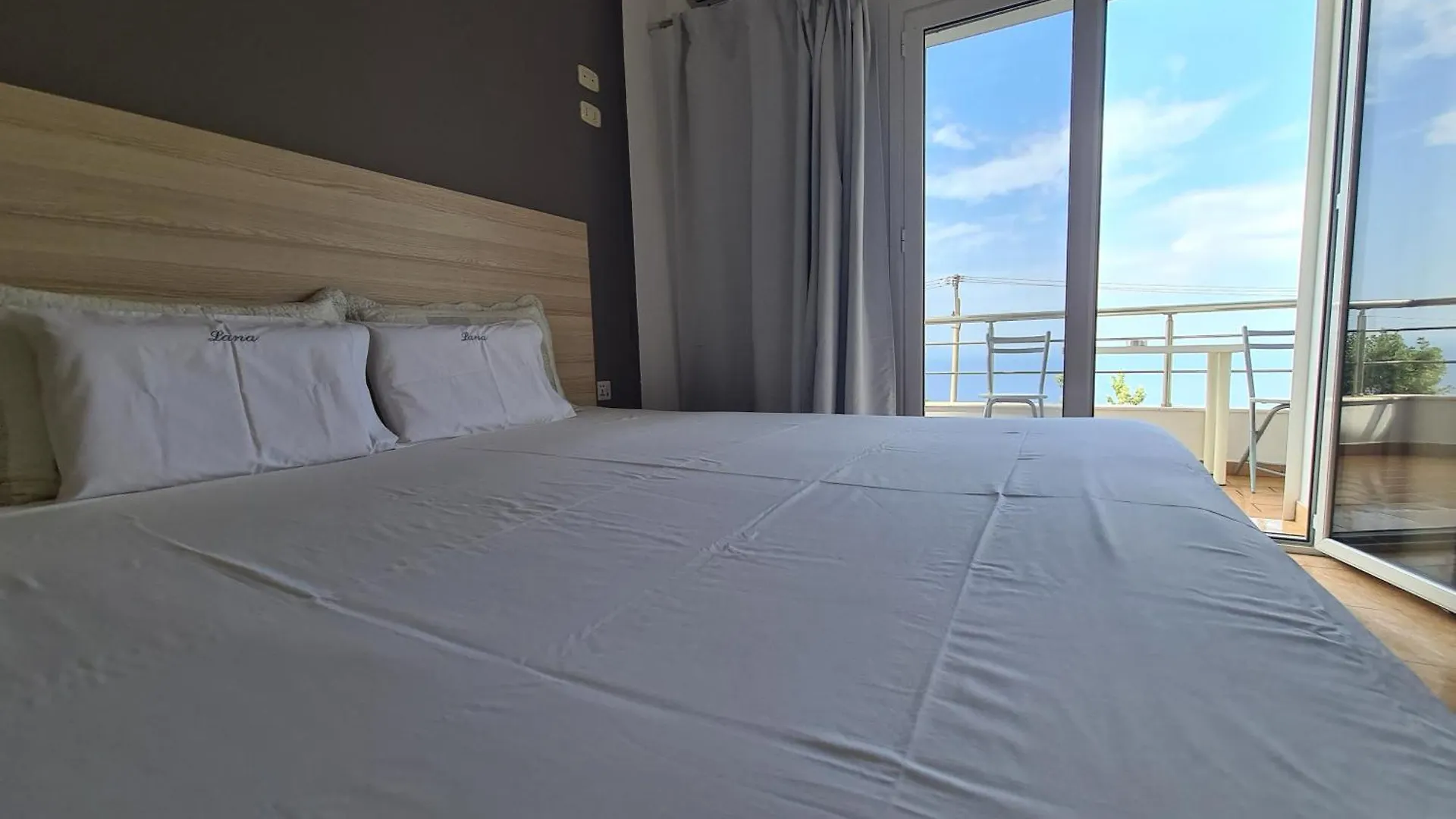 Salt Life Hotel Dhermi 0*,  Albania