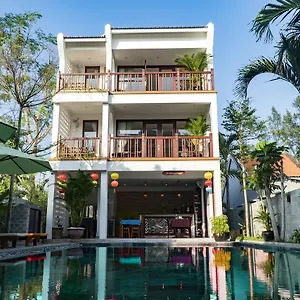Louis 2*, Hội An Vietnam